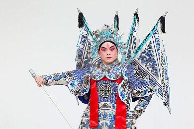 截至2022年4月30日主机周销量统计：NS继续保持领先